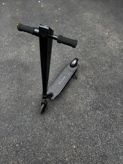 Razor Sonic Glow 24v Electric Scooter Needs battery