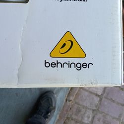 Behringer fbq 2496