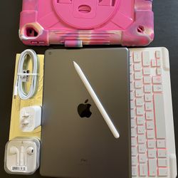 Apple IPad 7th Generation (10.2” Retina / IOS 18 / Touch ID ) 32GB with stylus pen, keyboard, case  & Accessories 