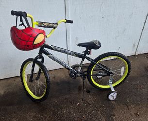 Boys bike with training wheels