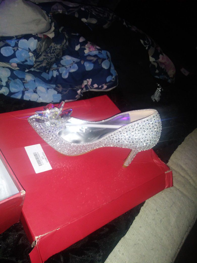 Cinderella Glass Slippers Size 7 And 1/2