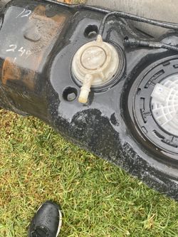 Fuel Tank For A 2005 Dodge Ram 1500 . 34 Gallons for Sale in