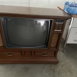 1980s Vintage TV