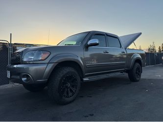 Toyota tundra 2005 two wheel drive