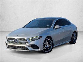 2022 Mercedes-Benz A 220