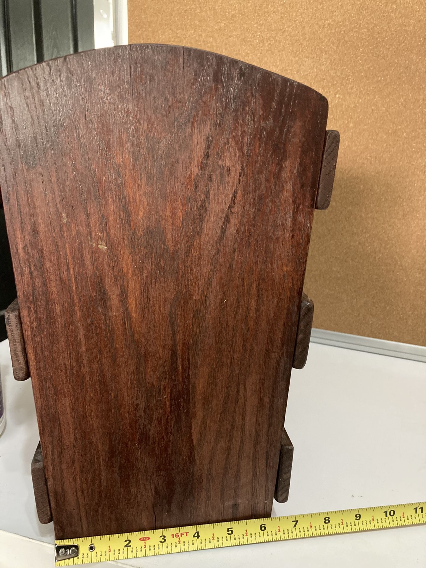Magazine holder