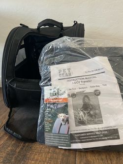 Pet gear carrier
