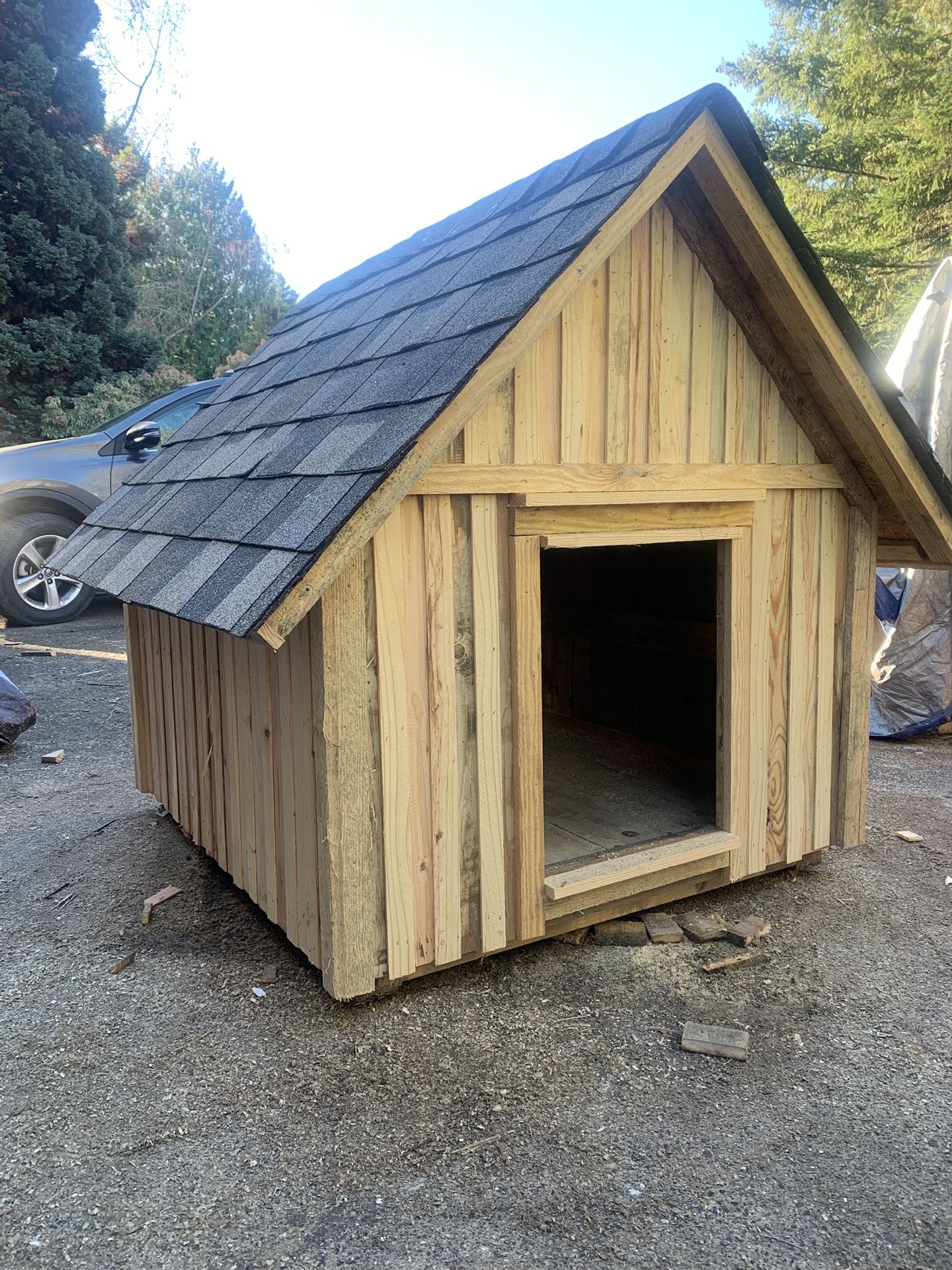 New Wooden Dog House