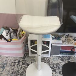 Modern Minimalist Bar Stools