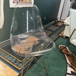 Modern Clear Acrylic Chair