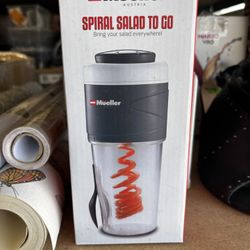 Mueller Spiral Salad To Go Bring your salad everywhere!