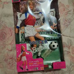 Soccer Barbi
