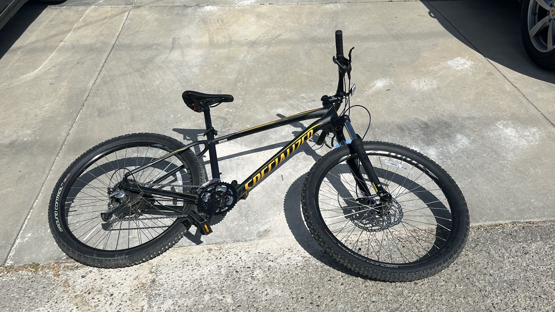Specialized 29” Top Tube Mountain Bike