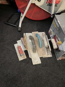 Cement scraper