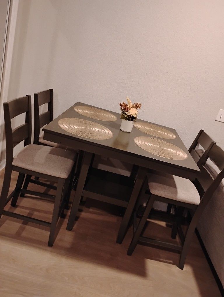 Table Set