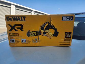 Dewalt 20V MAX 8 in. Brushless Battery Powered Pruning Chainsaw Torn Box (Tool Only)