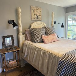 distressed creamy white four poster bed frame And Matress! 92067