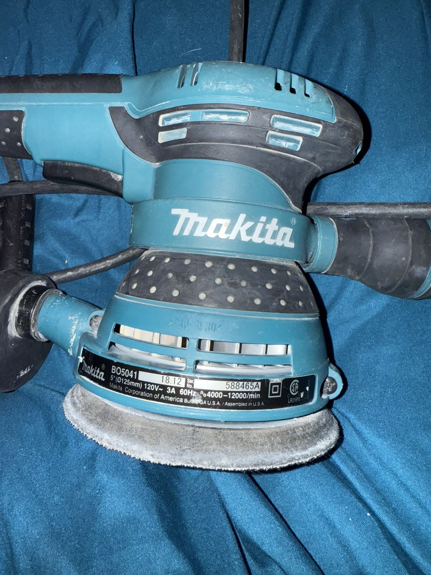 Makita BO5041