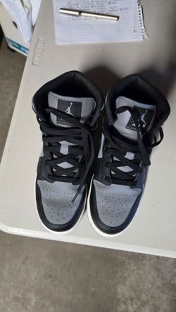 Nike Air tennis shoes