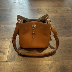 Kate Spade New York Bucket Bag – Cognac Pebbled Leather
