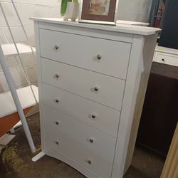 Homall 5 Drawer Tall Dresser for Bedroom, Wide Storage Cabinet for Living Room, Wood Chest of Drawers with Metal Handles, White $150 Warehouse Address