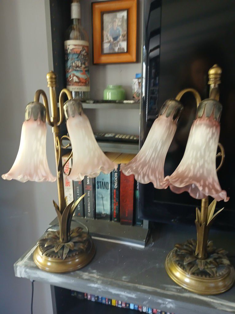 Vintage Tiffany  Style Lily Lamp (Set Of Two)