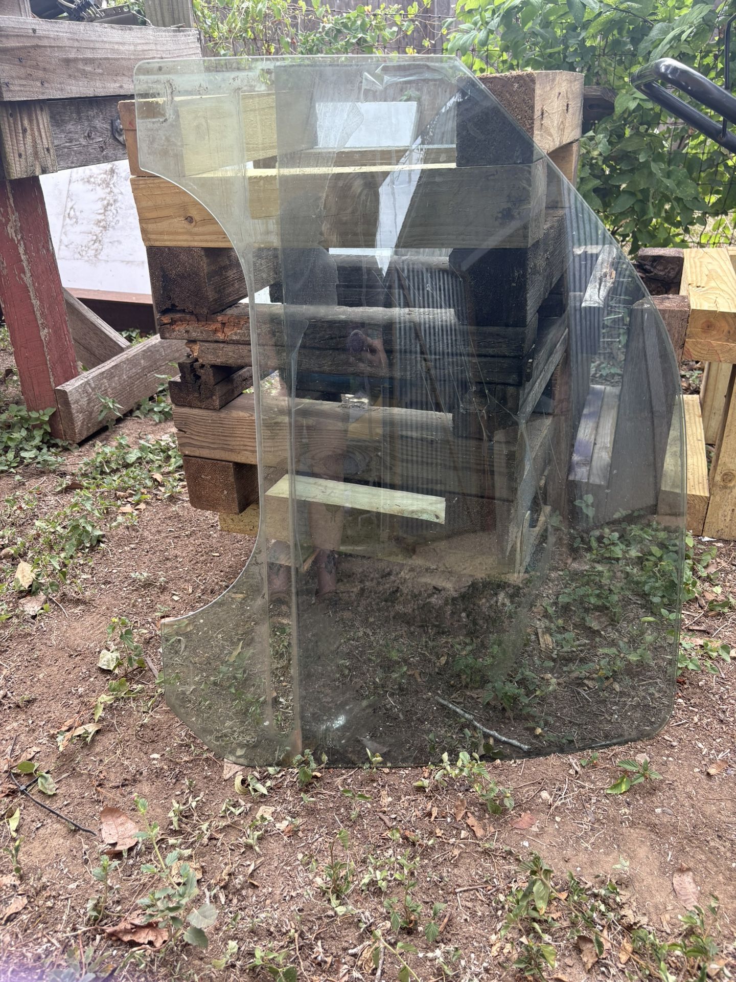 99 To 07 Drivers Glass GMC Chevy