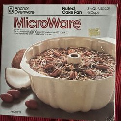 Microwave Cake Pan
