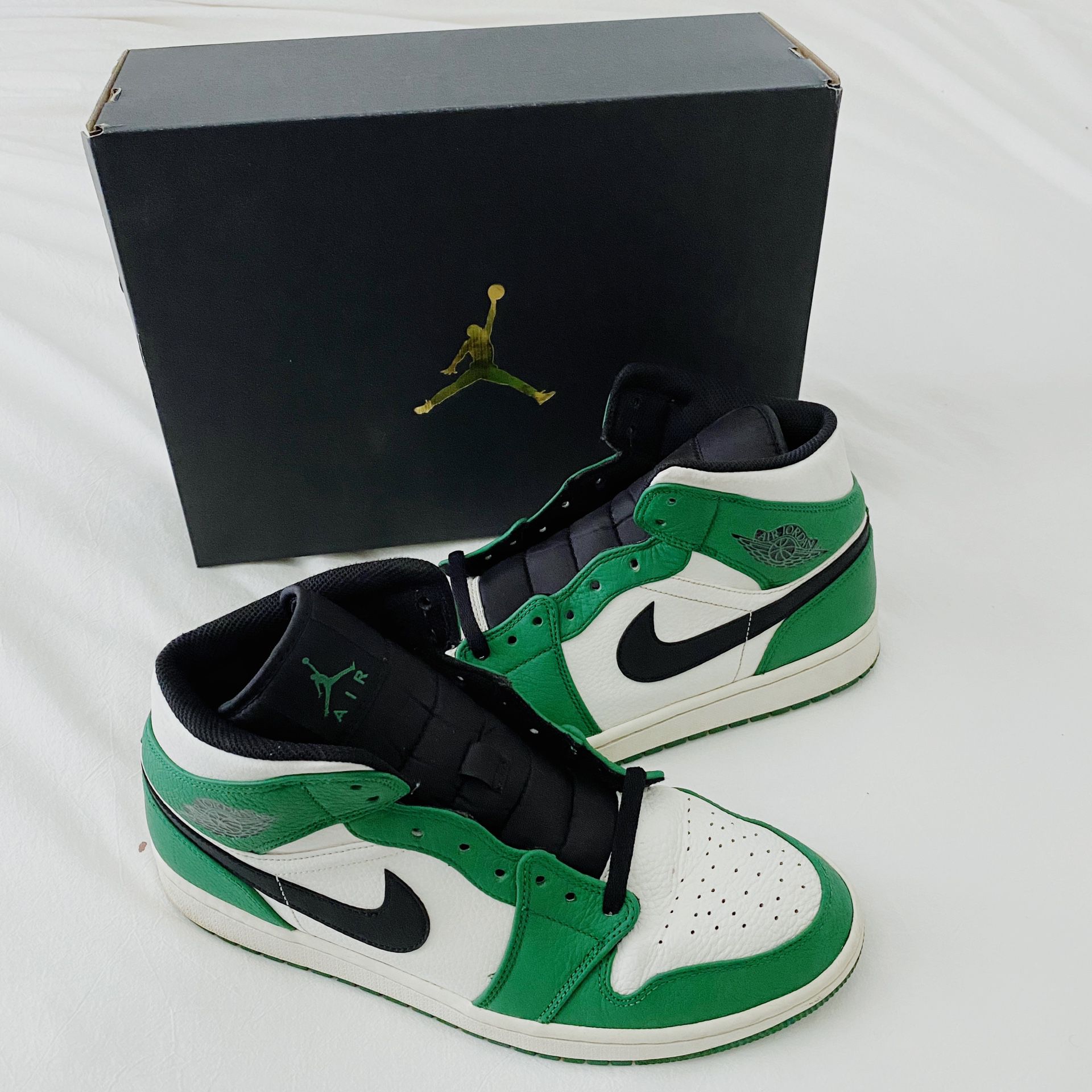 Air Jordan 1 Pine Green Mid Size 11