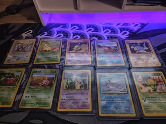 42 card bulk lot of neogenisis pokemon cards, delta species  and other pokemon sets