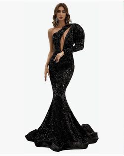 Miss Ord XL Black Sequined Single Shoulder Formal Gown