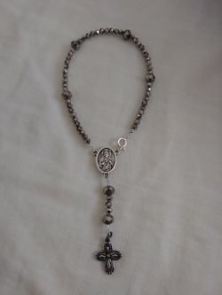 Bracelet rosary.
