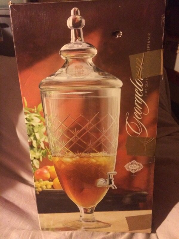 Georgetown cut glass beverage dispenser