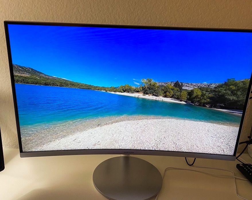 SAMSUNG 27” LED CURVED MONITOR (with AMD FreeSync) LC27F591FDNXZA