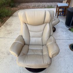 Vintage recliner 