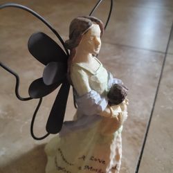 Baby And Mom Figurine 