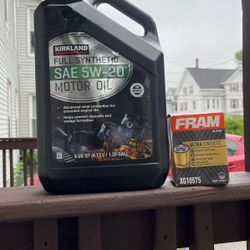 Motor engine oil 5W-20 4qts