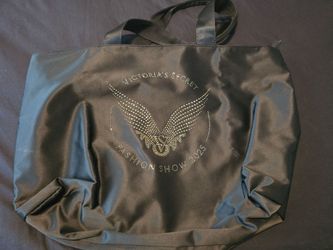 VS Tote