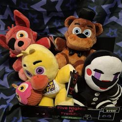Five nights at freddys Jazwares wave 1 plushies