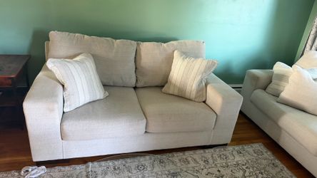 Lexicon Modern Loveseat (by Ashley)