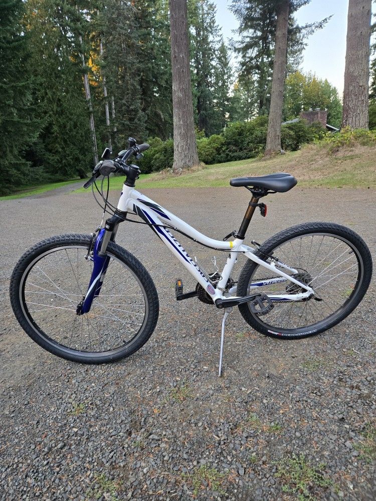 Specialized Myka 21 Speed Bicycle