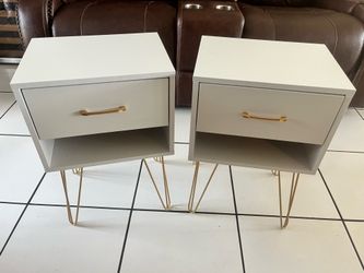 Set of 2 Modern White Nightstands / End Tables