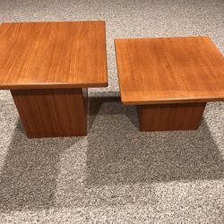 SCANDINAVIAN 2PIECE SQUARE COFFEE TABLES