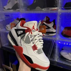 Jordan 4 ‘Fire Red’ 2020