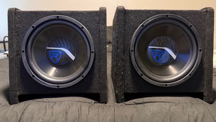 2 10” subs, 2000 watt amp, and full hookup kit
