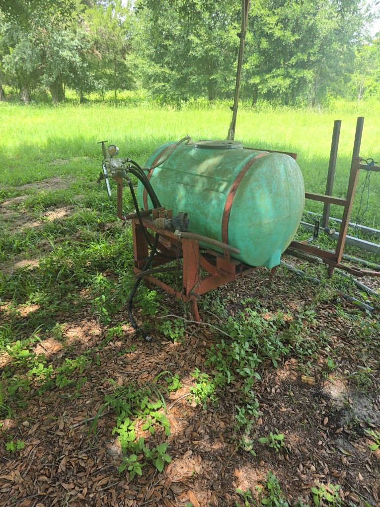 200 Gallon PTO Sprayer 24' Coverage