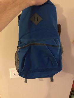 New Backpack w school Supplies