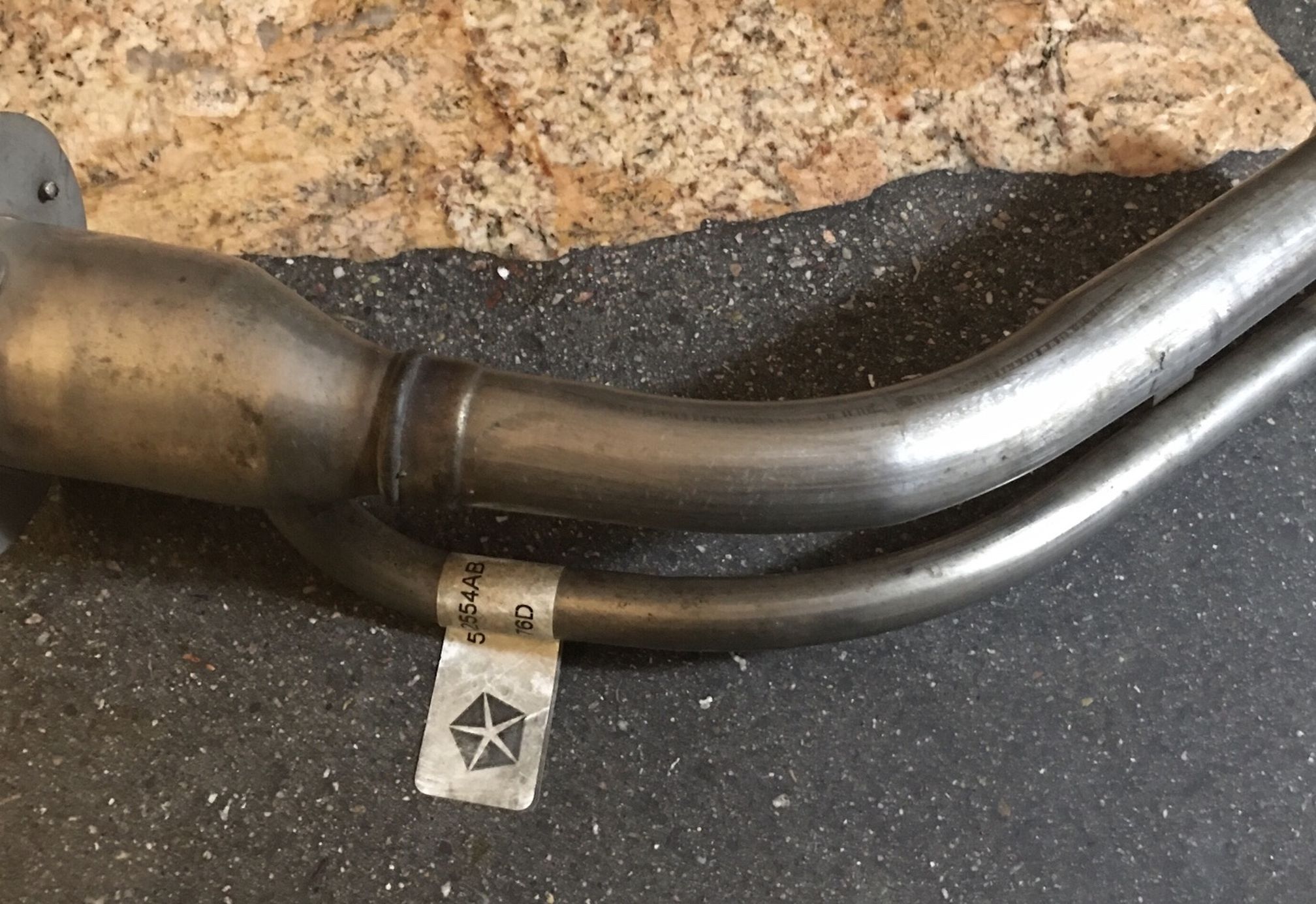 FUEL FILLER NECK 2002+ Dodge Ram 1500