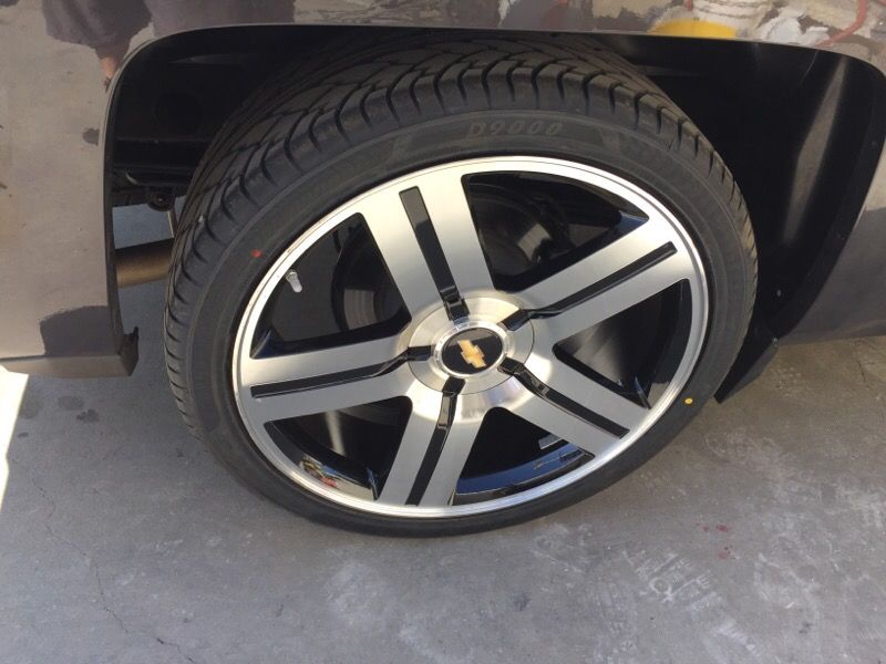 Replicas Texas edition Chevy rims 24" & tires (Brand New)