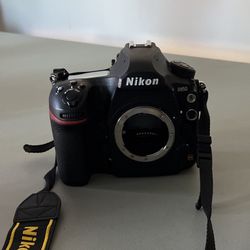 Professional Digital Camera 